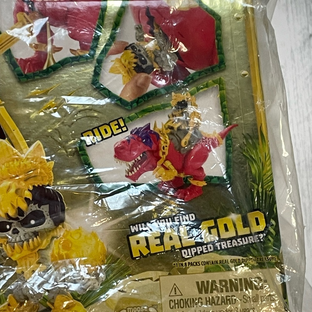 Treasure X Dino Gold Dino Dissection Toy New - Picture 10 of 12